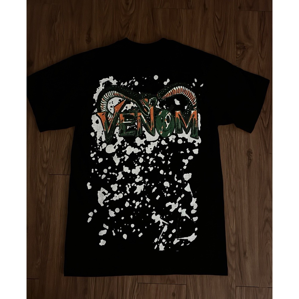 Psycho by Nyee Venom Graphic T-Shirt Black Size Medium Snake Print